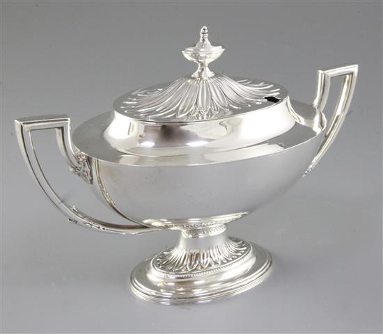 An Edwardian silver two handled sauce tureen on pedestal foot, by William Aitken, width 230mm, weight 12.3oz/385grms.